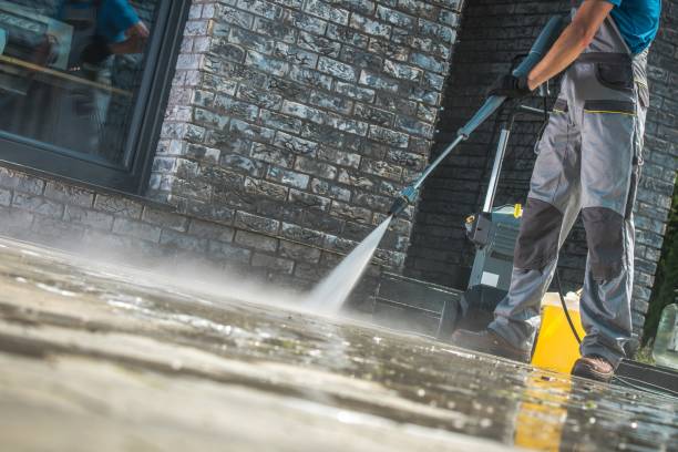Professional Pressure Washing Services in Watergate, FL